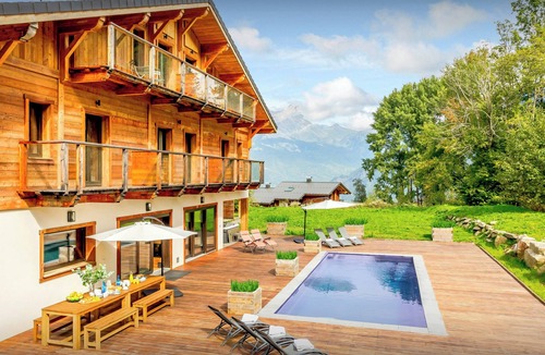 Saint-Gervais-les-Bains Ski Chalet | Chalet Woodman - alpine base for 14, spa and summer pool - OVO Network