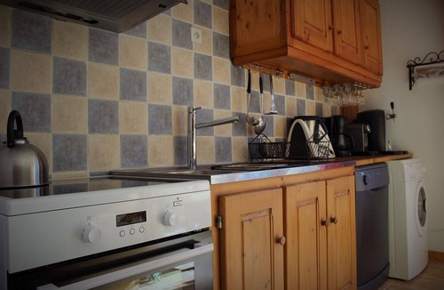 Saint-Marcel Apartment | Chalet Chocolat chaud 4 rooms - 90m², sleeps 7 in the heart of Belleville