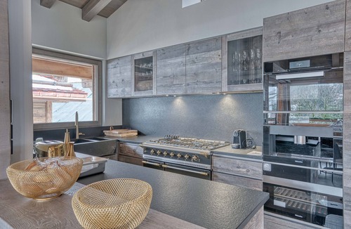 Megeve Ski Chalet | CHALET GRAND PARADIS, comfort, refinement, 7 bedrooms, cinema, SPA, near center