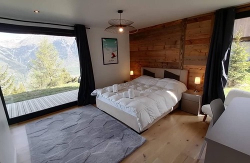 Montalbert Ski Chalet | Chalet, Ground floor, terrace, fireplace or stove, tv, 151m², Montalbert