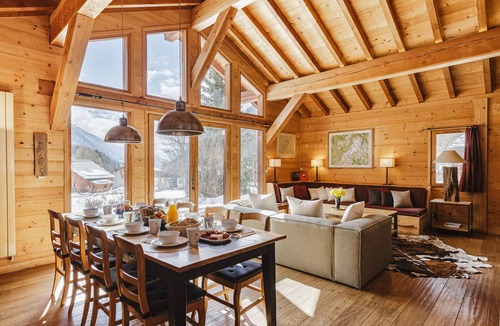 Montroc Ski Chalet | Chalet Guapa, mountain escape with hot tub