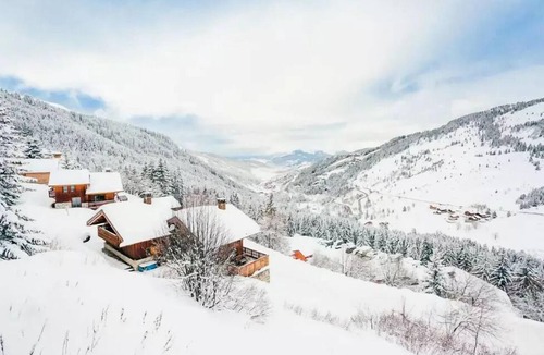 Meribel-Mottaret Ski Chalet | Chalet L'Arclusaz - 6-room chalet for 10 people