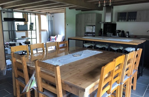 Champagny-en-Vanoise Ski Chalet | Chalet 'L'envers' with Mountain View, Private Terrace and Wi-Fi