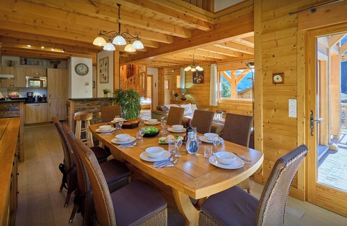 La Giettaz Ski Chalet | Chalet La Canopée - Aravis mountain stay with spa for 10 - OVO Network
