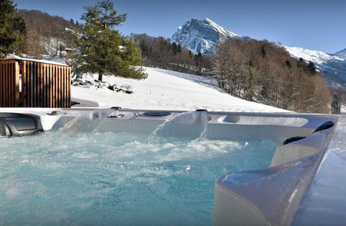 Samoens Ski Chalet | Chalet La Parenthèse - relax in beautiful mountain home 15p - OVO Network
