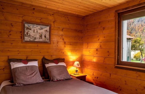 Sixt-Fer-a-Cheval Bed & Breakfast | CHALET - La Pomme de Pin