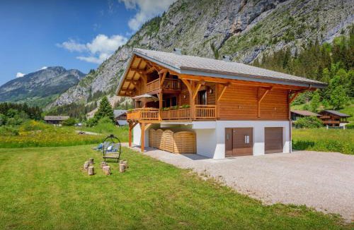 La Chapelle-d'Abondance Ski Chalet | Chalet Les Vardafes - OVO Network