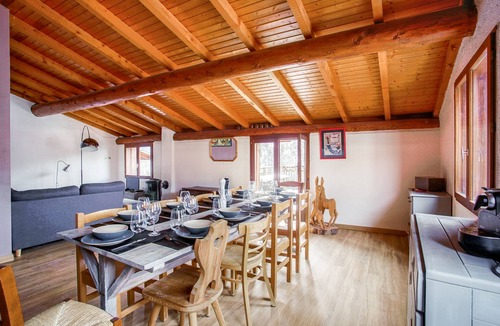 Saint-Marcel Ski Chalet | Chalet “Le petit Paradis” in the heart of the 3 valleys!