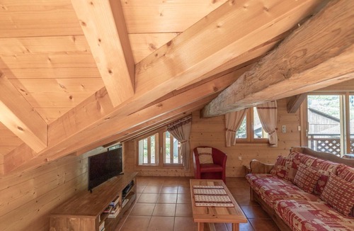 Sixt-Fer-a-Cheval Ski Chalet | Chalet 'Les Salamanes - 6-7 Pers' with Mountain View, Balcony and Wi-Fi