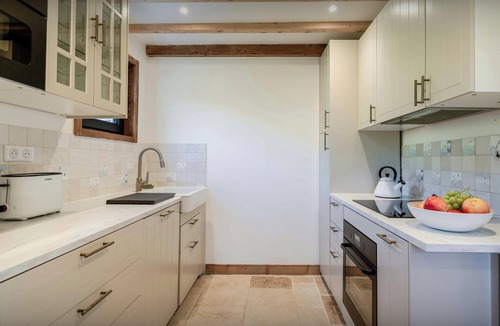 Samoens Ski Chalet | Chalet Mushy - Stay for 10 with a terrace and garden - OVO Network