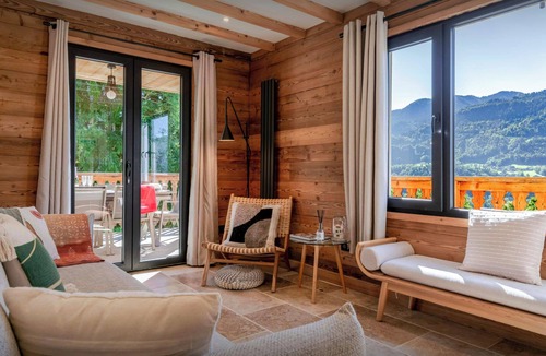 Samoens Ski Chalet | Chalet Mushy - Stay for 10 with a terrace and garden - OVO Network