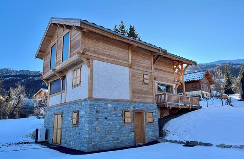 Puy-Saint-Vincent Ski Chalet | Chalet Neuf 12 pers - Ski in/Cinema