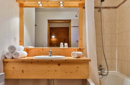 Meribel-Mottaret Ski Chalet | Chalet Nico - Meribel