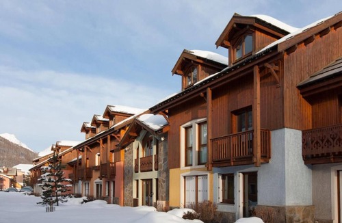La Salle-les-Alpes Ski Chalet | Chalet, terrace, parking, tv, 45m², Serre Chevalier