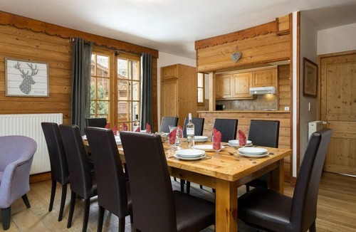 Bergers Ski Chalet | Chalet, terrace, balcony, fireplace or stove, parking, tv, 120-130m², Alpe d'Huez