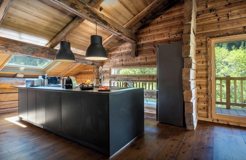 La Giettaz Ski Chalet | Chalet Victorina - stunning ski home for 12, close to slopes - OVO Network