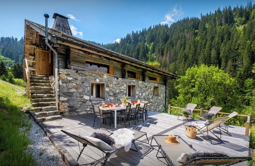La Giettaz Ski Chalet | Chalet Victorina - stunning ski home for 12, close to slopes - OVO Network