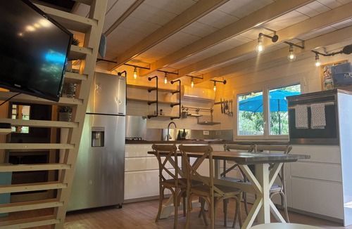 Cavalaire-sur-Mer Ski Chalet | CHALET WITH PRIVATE ACCESS BONPORTEAU BEACH