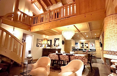 Praz-sur-Arly Ski Chalet | Chalet with view 10 minutes from Megève.