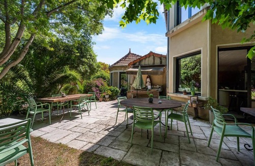 Le Brusc Bed & Breakfast | Chambre D'hôtes Les Toits Du Gaou