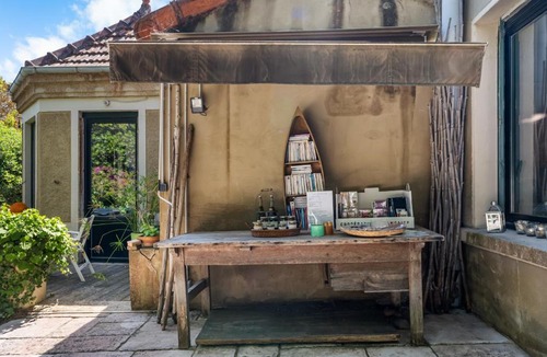 Le Brusc Bed & Breakfast | Chambre D'hôtes Les Toits Du Gaou