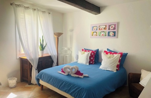 Callas Bed & Breakfast | Chambre d’hôtes