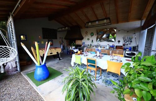 Lacrouzette Bed & Breakfast | Chambre d'hôtes L'Oustal, Terrasse privée & petit-déjeuner, Sidobre