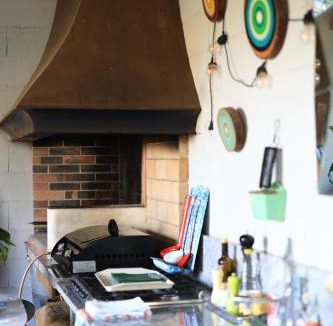 Lacrouzette Bed & Breakfast | Chambre d'hôtes L'Oustal, Terrasse privée & petit-déjeuner, Sidobre