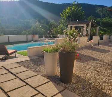 Auriol Bed & Breakfast | Chambre d'hôtes Lobéal