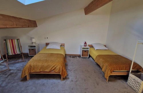 Montfrin Bed & Breakfast | Chambre d'hôtes N6 at Relais de Bellemaison