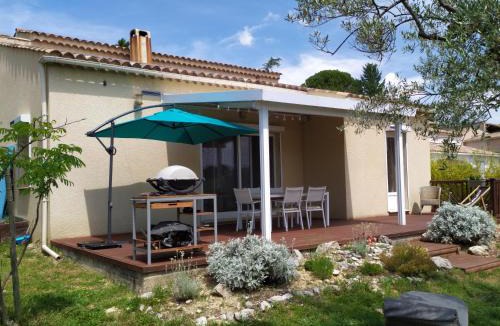 Valensole House | Chambre dans une belle maison au pays des lavandes