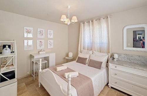 Saint-Cezaire-sur-Siagne House | Chambre d'Hôtes "Au Clos des Redonnets" avec Piscine