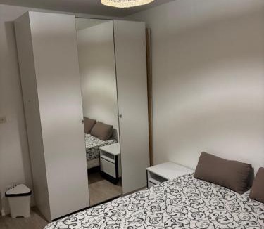 Vaulx En Velin Village House | Chambre privée près de Lyon
