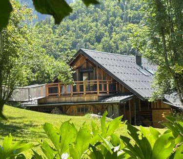 Albiez-Montrond Bed & Breakfast | CHAMBRES D'HÔTES LES CHAMBRES D'ELSA