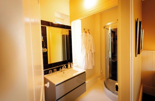 Preveranges Bed & Breakfast | Chambres d hotes la Joyeuse