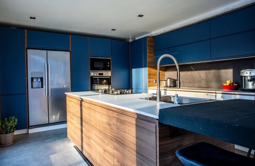 Servoz Ski Chalet | Chamonix Valley Chalet with spectacular views, large open plan modern