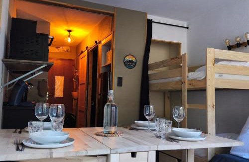 Villard-de-Lans Apartment | Charmant studio au pieds des remontées mécaniques.