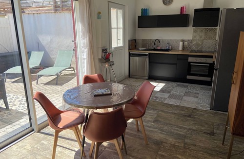Taradeau House | Charmante Maison de Vacances T3 Terrasse, Jardin et Jacuzzi
