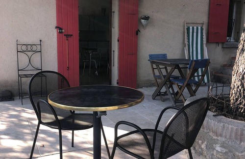 Cadenet House | Charmante Petite Maison Entre La Roque Dantheron et Lourmarin