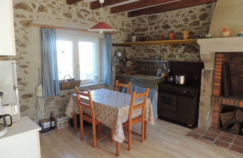 Ars-les-Favets House | Charmantes Haus in der Auvergne by Interhome