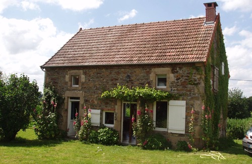 Ars-les-Favets House | Charmantes Haus in der Auvergne by Interhome