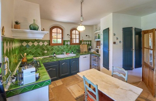 Sollies-Toucas Apartment | Charme Provençal Les Amandiers Swimming pool & Pets