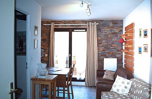 Saint-Gervais-les-Bains Apartment | CHARMING APARTMENT T2 WITH SWIMMING POOL, TENNIS & VIEW ON THE MAGNIFICENT MONT BLANC