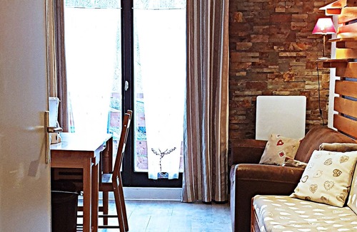 Saint-Gervais-les-Bains Apartment | CHARMING APARTMENT T2 WITH SWIMMING POOL, TENNIS & VIEW ON THE MAGNIFICENT MONT BLANC