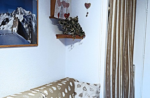 Saint-Gervais-les-Bains Apartment | CHARMING APARTMENT T2 WITH SWIMMING POOL, TENNIS & VIEW ON THE MAGNIFICENT MONT BLANC