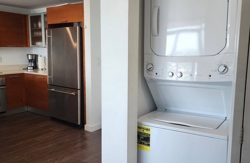Midtown Condo | Charming 2-bedroom condo Fabulous MIDTOWN Miami GETAWAY w/Parking, pool, gym