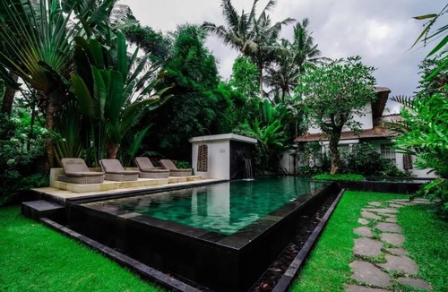 Pengosekan Villa | Charming 2-bedroom villa with WiFi, AC in marvelous Ubud