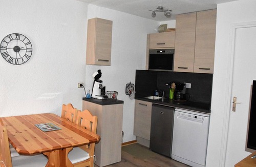 Pralognan-la-Vanoise Apartment | Charming 2-room with terrace, pets allowed, Pralognan center