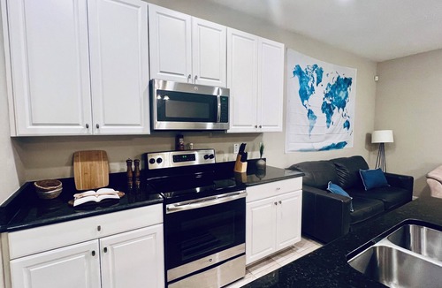 Riverview House | Charming 3-bedroom Home in Riverview