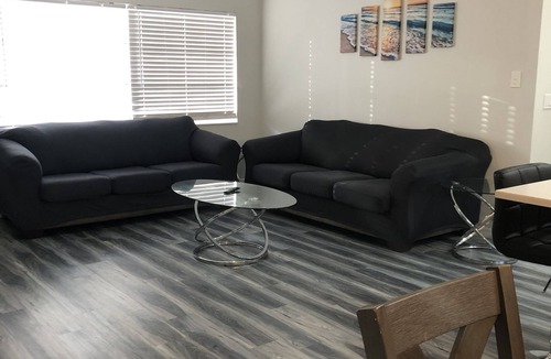 Brandon House | Charming 3-bedroom house centrally located in Brandon, FL